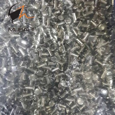 Đinh tán Sản xuất mũ bảo hiểm