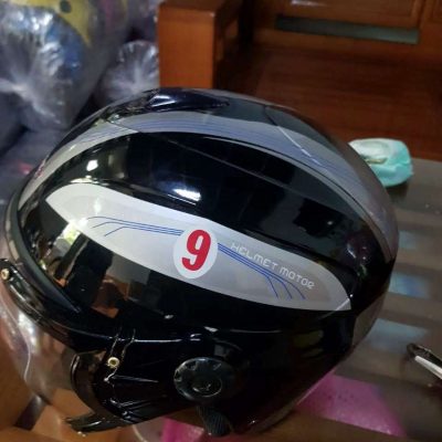 Mũ Bảo Hiểm 1/2 Có Kính